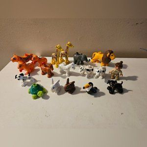 Lego Duplo Animals and Zoo Keeper